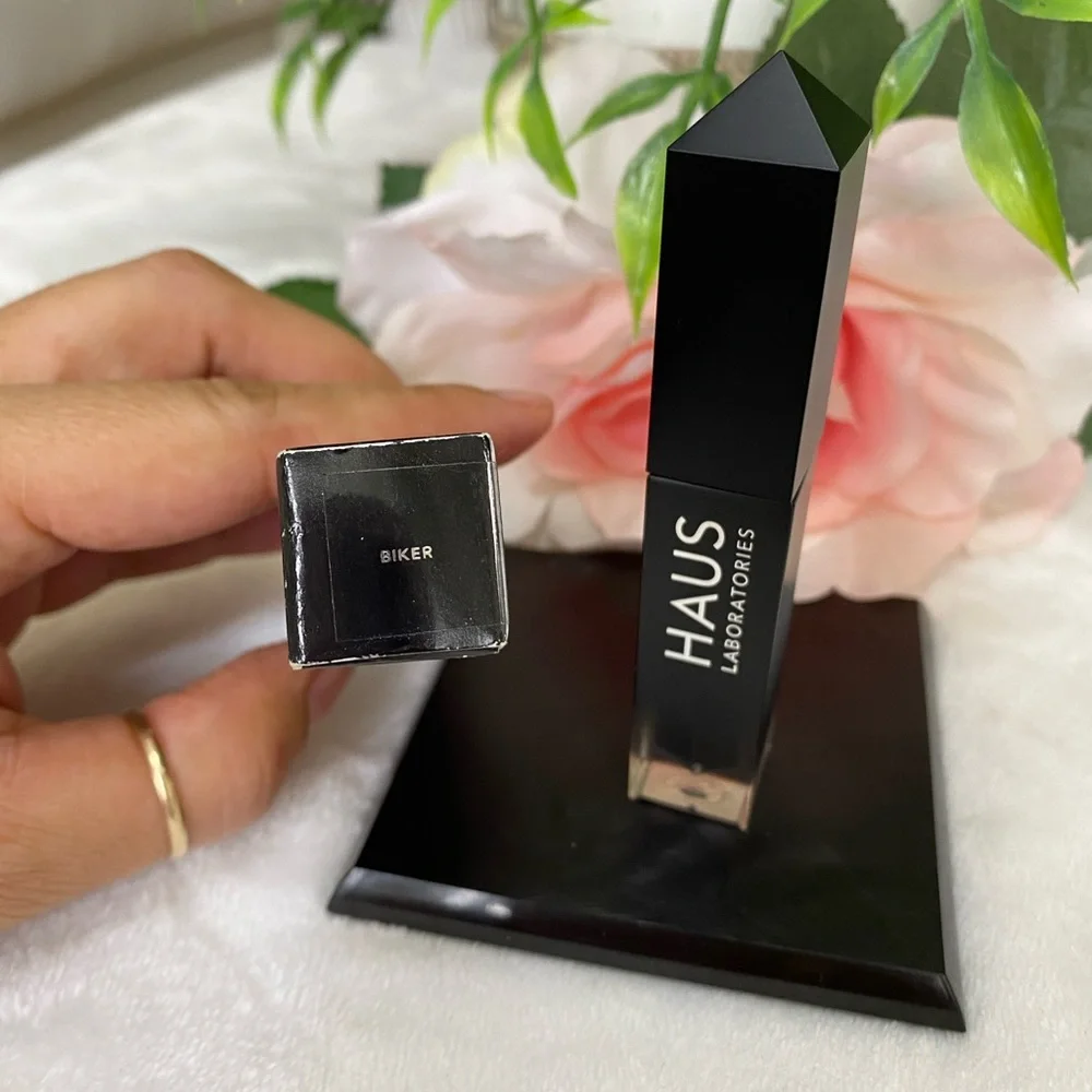 HAUS LABORATORIES by Lady Gaga: GLAM ATTACK LIQUID EYESHADOW, Biker